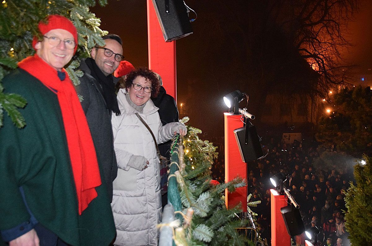 Kretschmann hoch oben auf dem Baum Kretschmann hoch oben auf dem Baum