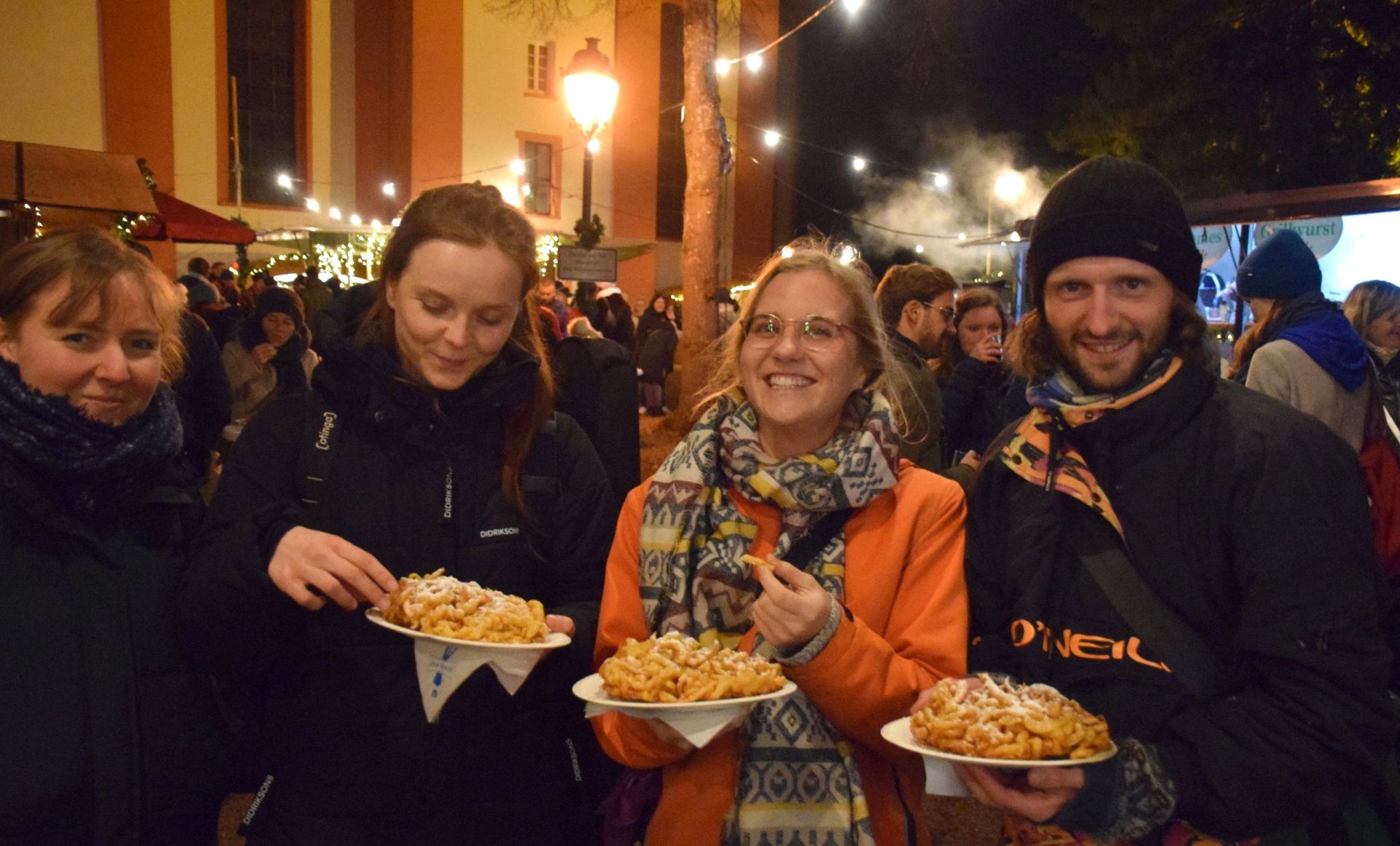 Für Essen und Getränke ist gesorgt Für Essen und Getränke ist gesorgt