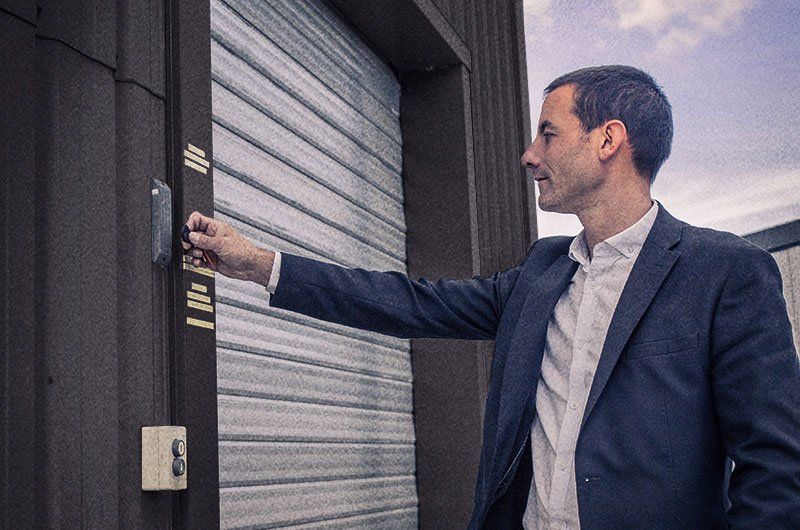 Accès sécurisé par badge au centre de box de stockage