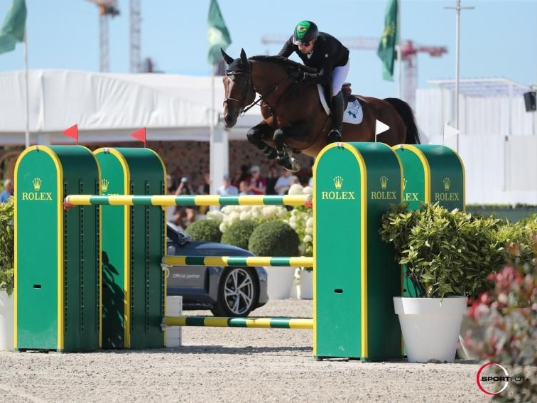 Springhengst Mosito van het Hellehof