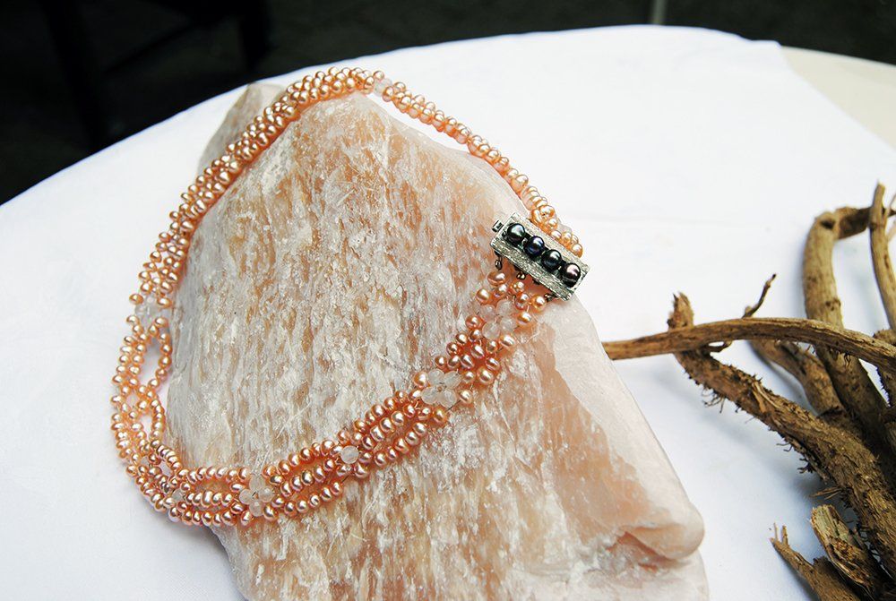Rosenquarz mit Süßwasser-Zuchtperlen Collier