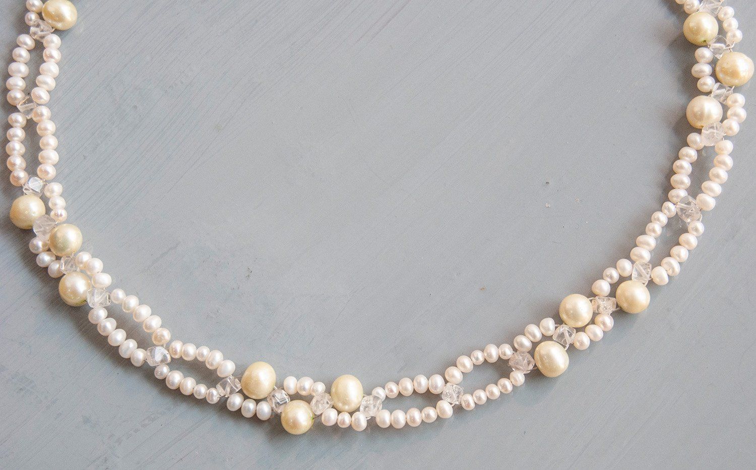 Süßwasser-Zuchtperlenkette Mustermix mit unterschiedlichen Perlgrößen