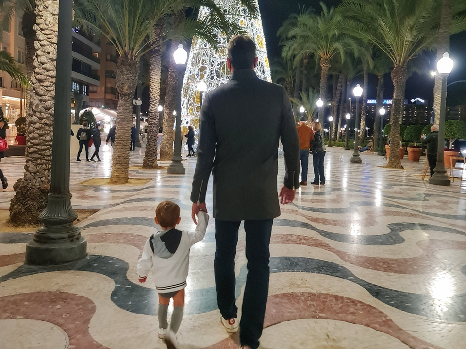 alicante con niños en navidad alicante con niños en navidad