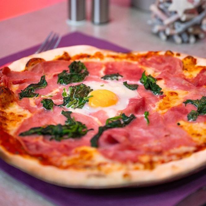 Pizza Fiorentina du restaurant italien Il Veneziano