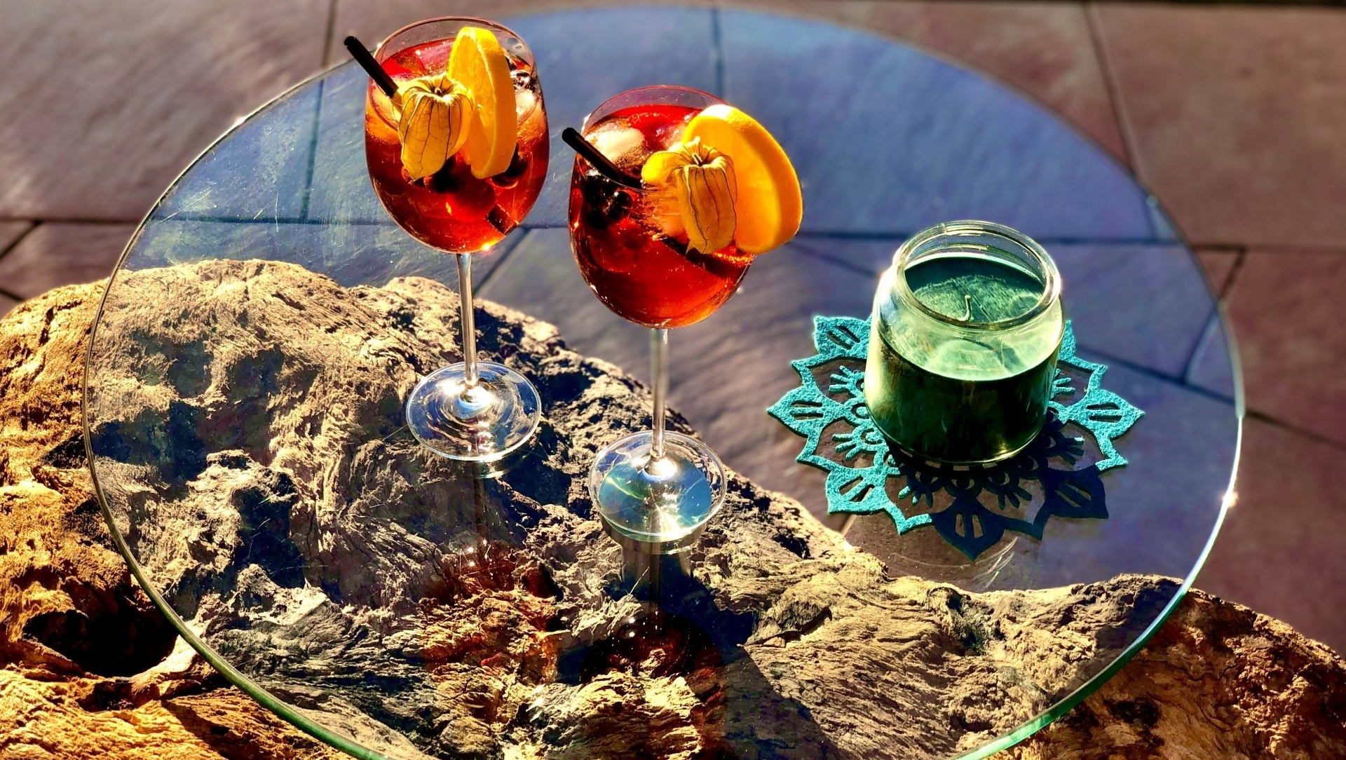 Cocktail, Gartentisch, Wurzel, Driftwood, Aperol, Kerze, Garten