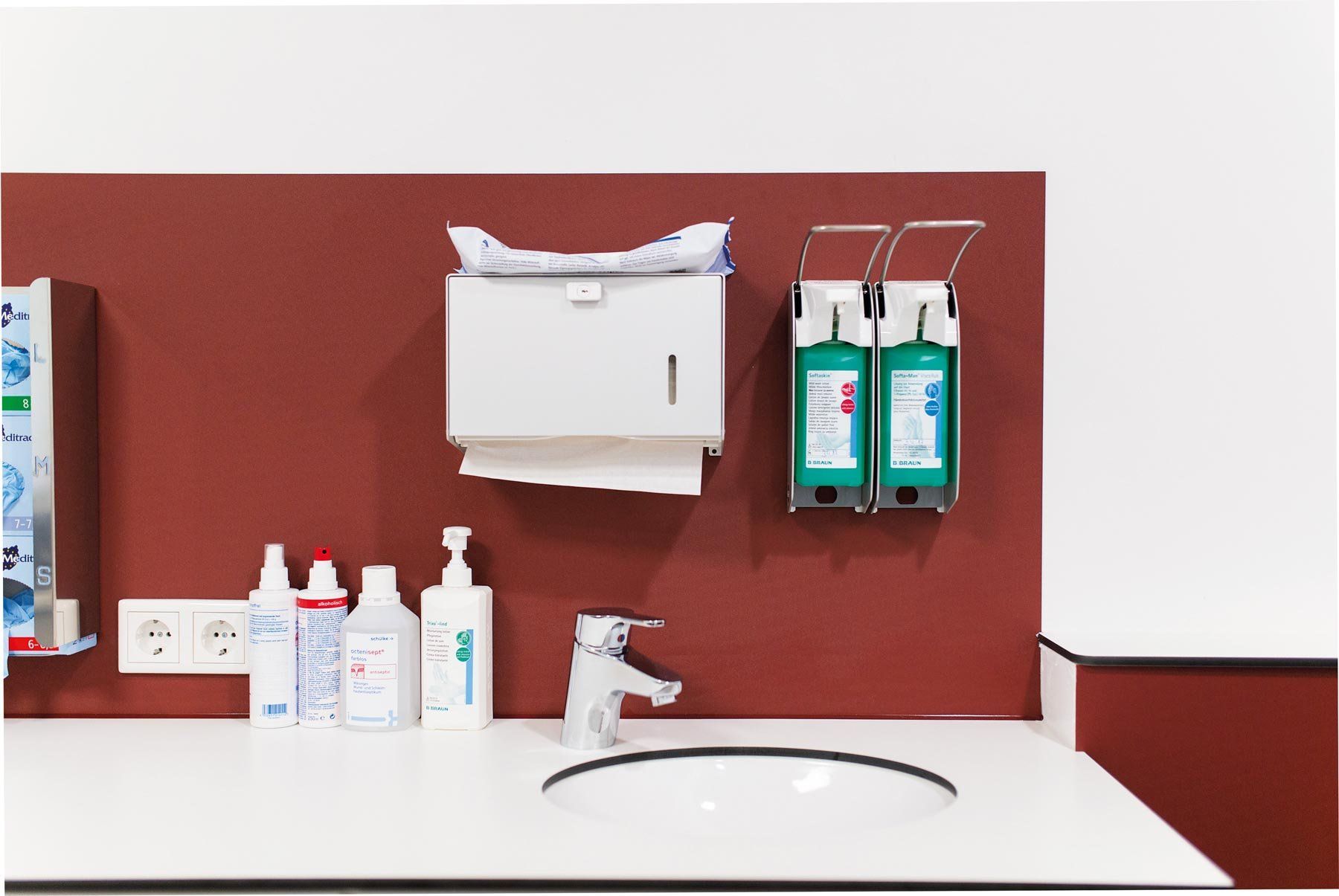 Zubehör von ip20 Praxiseinrichtung nach Maß.