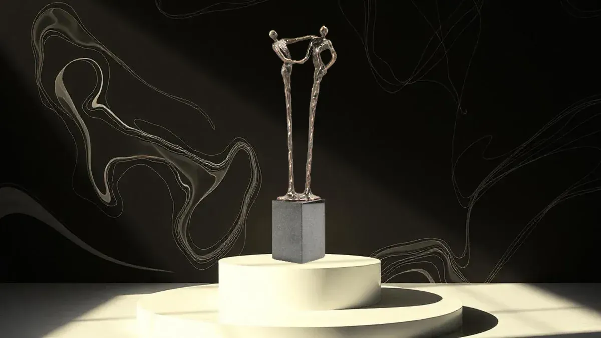 Geschenke zum FirmenjubilÀum Bronzeskulptur Der HÀndedruck - 32 cm