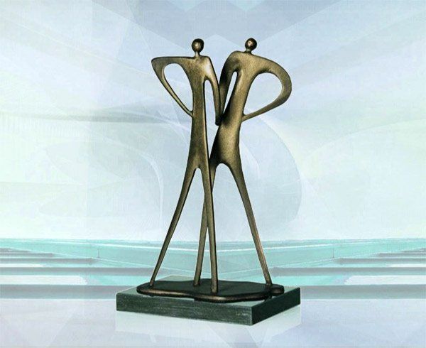 Skulptur Geschenk Geschäftspartner Ein kräftiger Händedruck