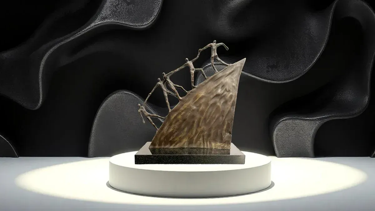 Geschenke zum FirmenjubilÀum Bronzeskulptur Der Weg nach vorne 42 cm