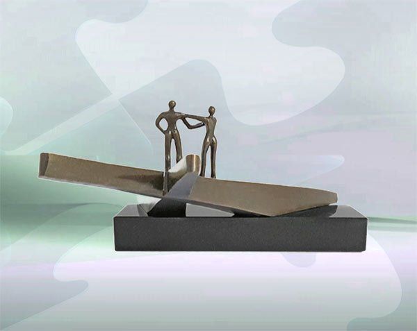 Skulptur Arbeitskollegen Geschenke Top 20 Skulptur Wege gehen auseinander