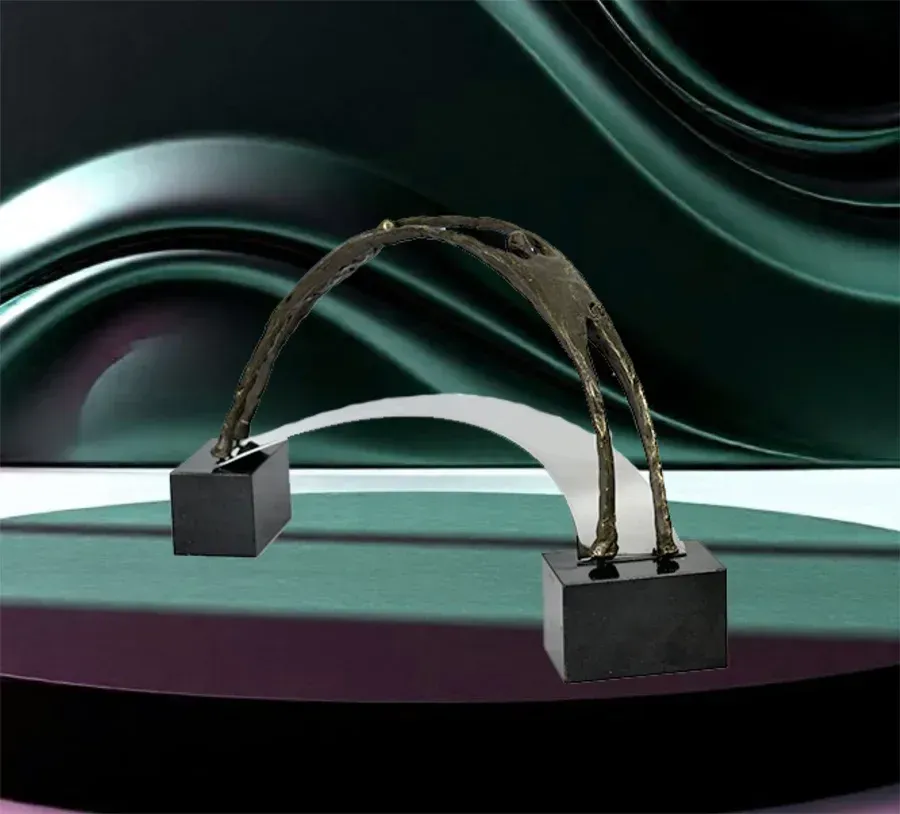 Hochwertige Geschenke zum Firmenjubiläum Bronzeskulptur Brücken verbinden Menschen