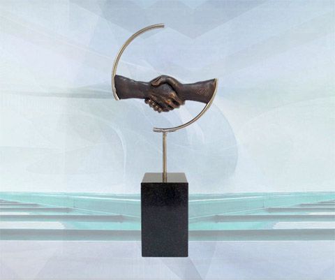 Skulptur Geschenk Geschäftspartner Der entscheidende Händedruck