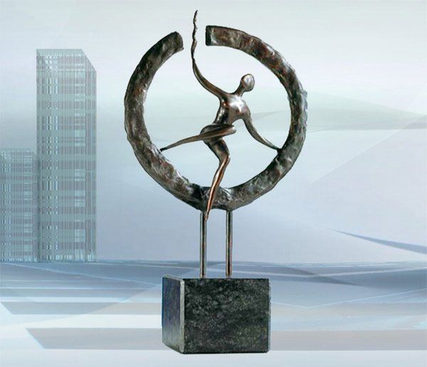 Skulptur Geschenk Vorstand Geschäftsführer Auf neuem Weg