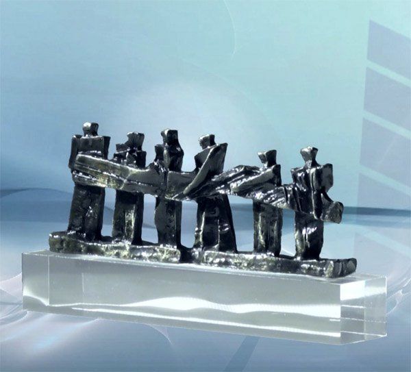 Skulptur zur Praxiseröffnung Gemeinsamer Beitrag