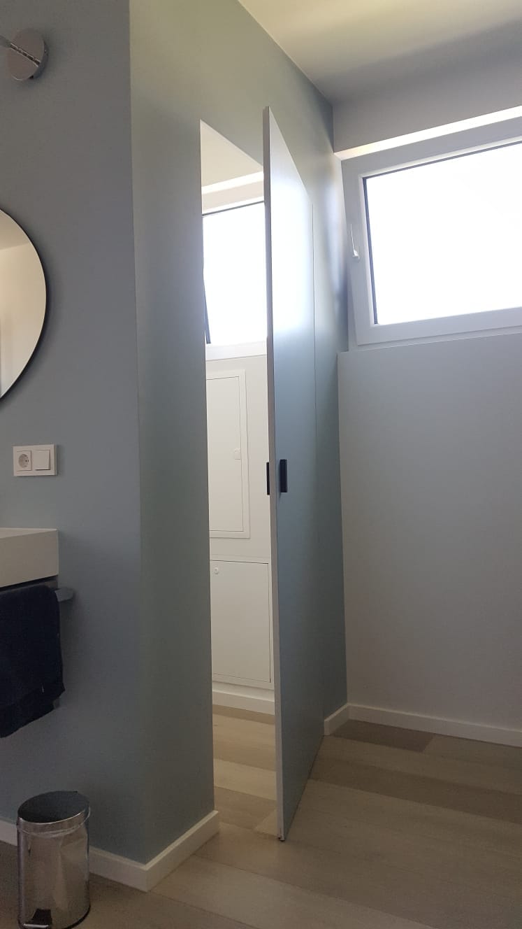 Maßgefertigte Tür aus Schreinerei