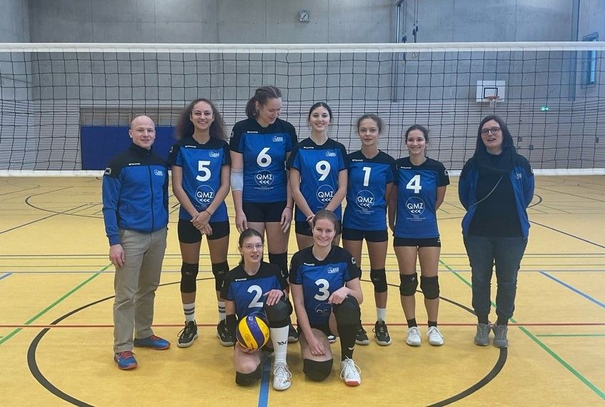 U20w SGV Freiberg Volleyball Spieltag Mannschaftsfoto