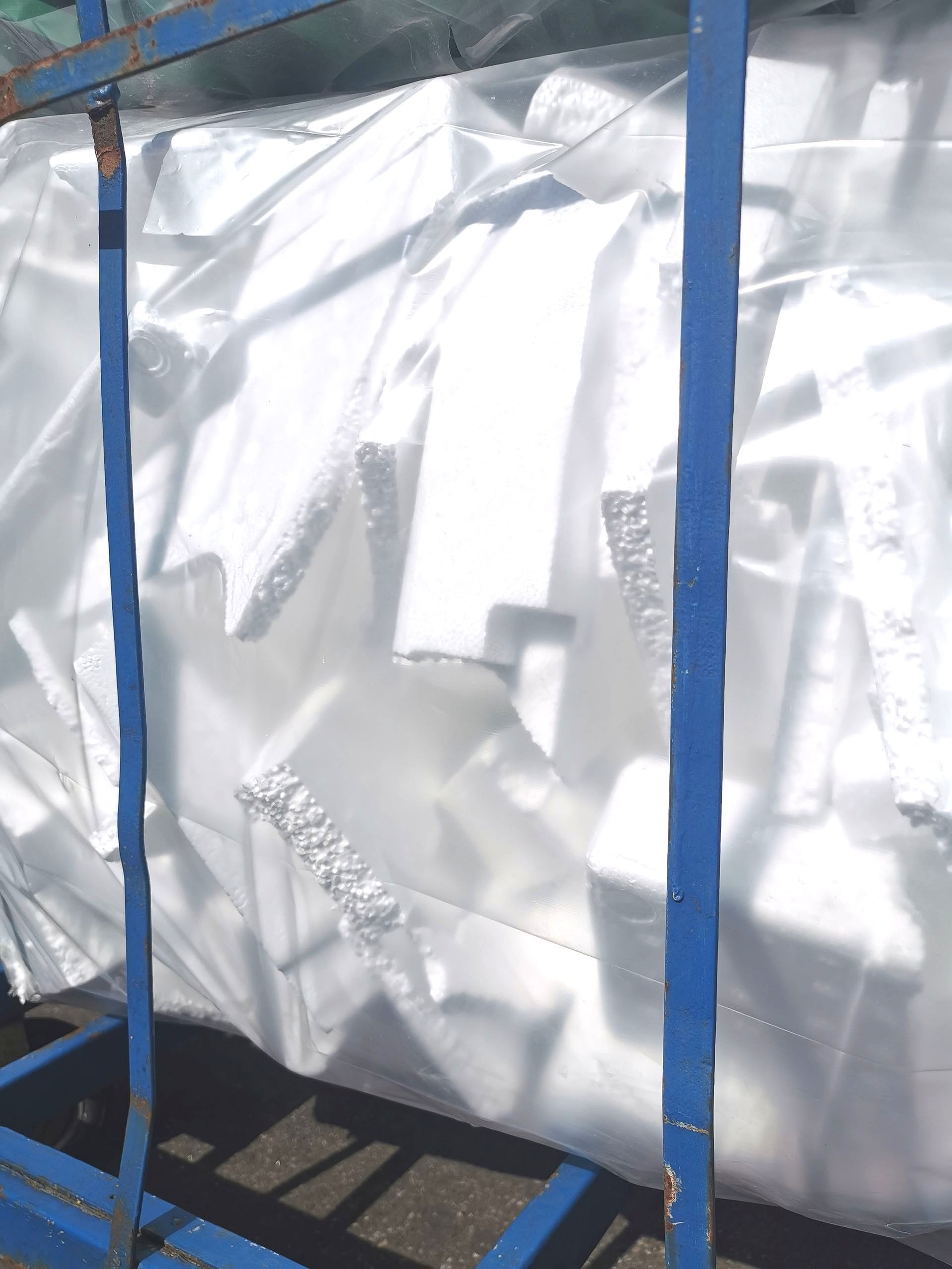 Styropor (Polystyrol)