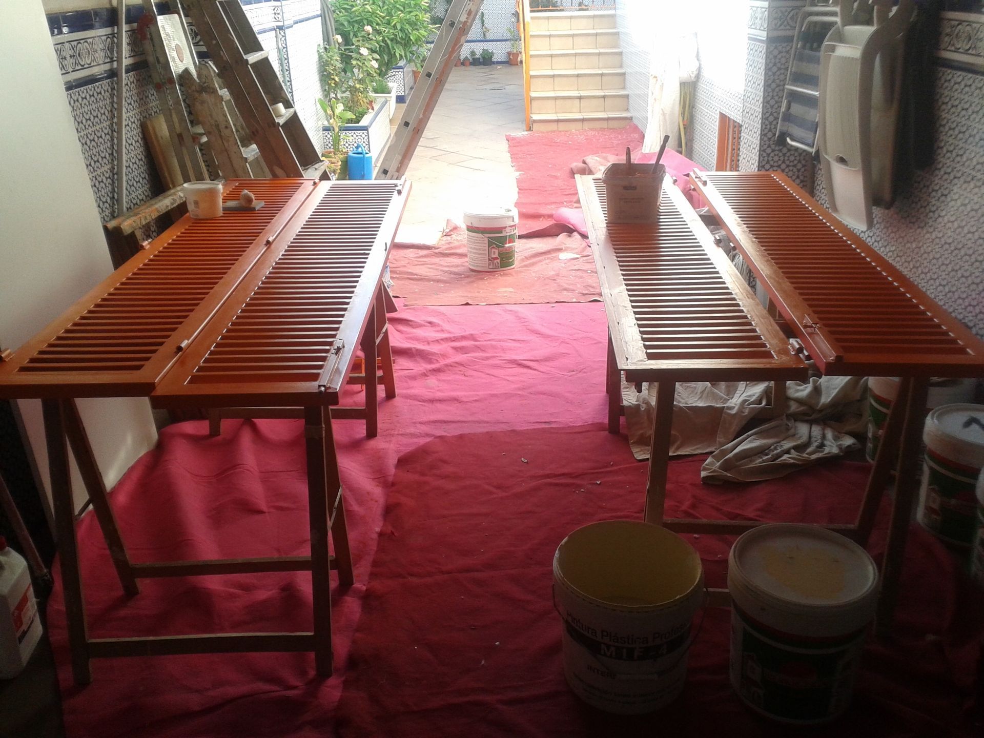 barnizador de muebles en alhaurin