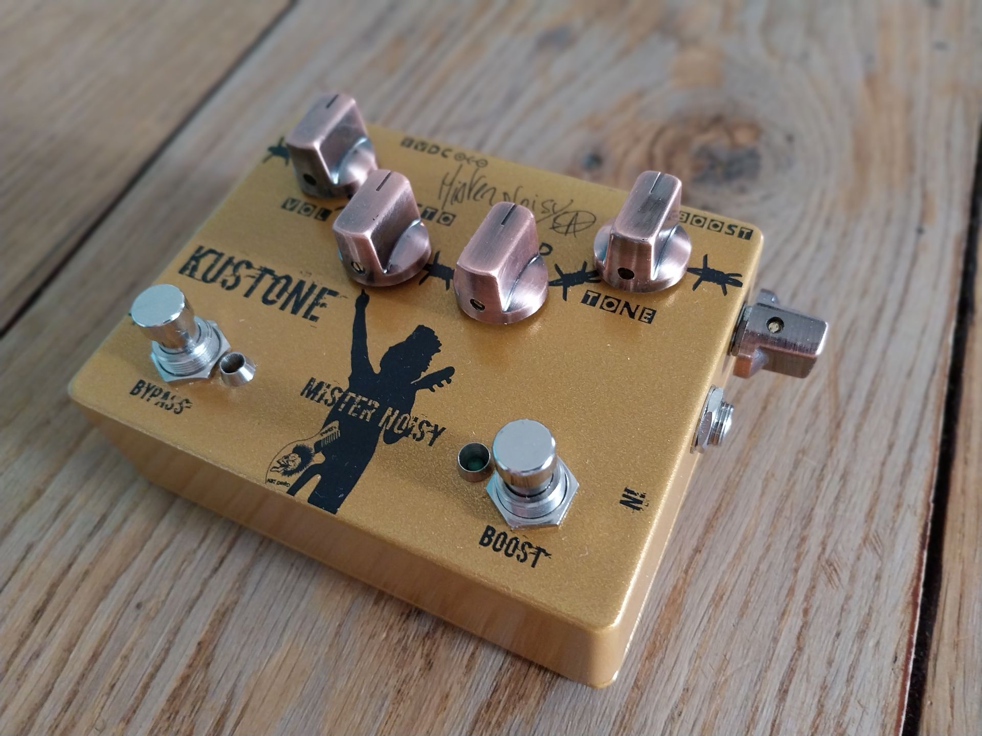 kustone mister noisy