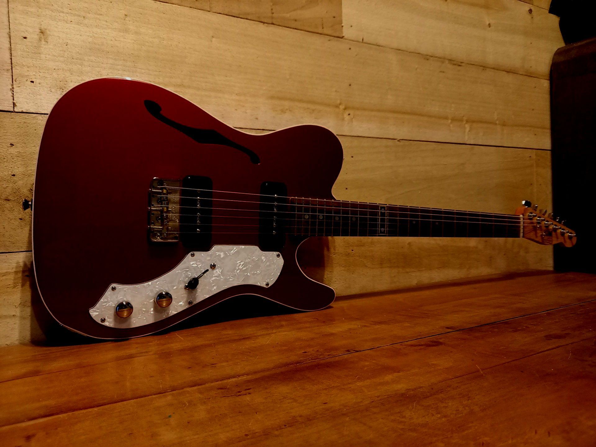 modele kustone tcaster thinline