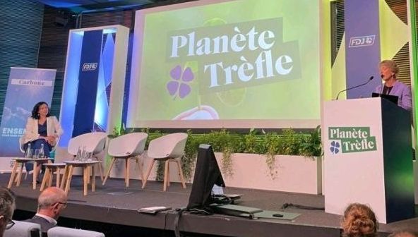 Amélie Rouvin en conférence Planète Trèfle