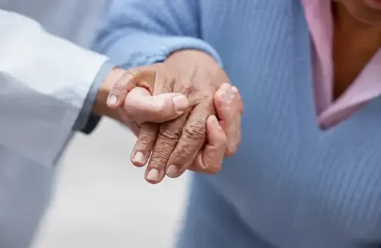 DGKP haltet die Hand der Oma