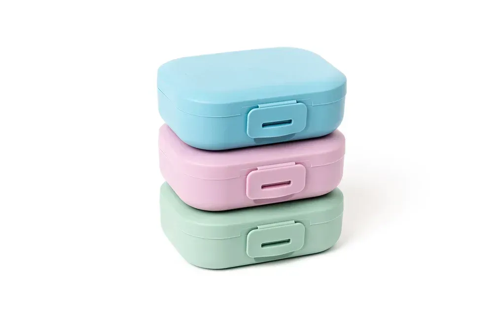 Recycled plastic lunch box