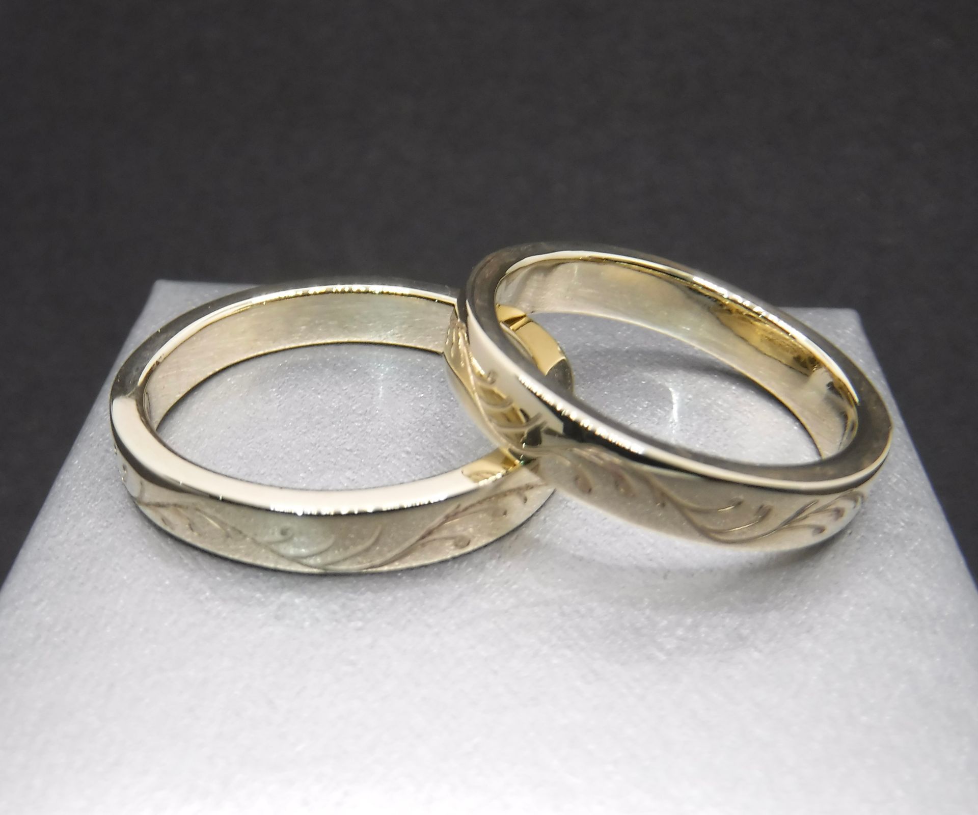 Alliances en Or Jaune 9 Carats avec gravure