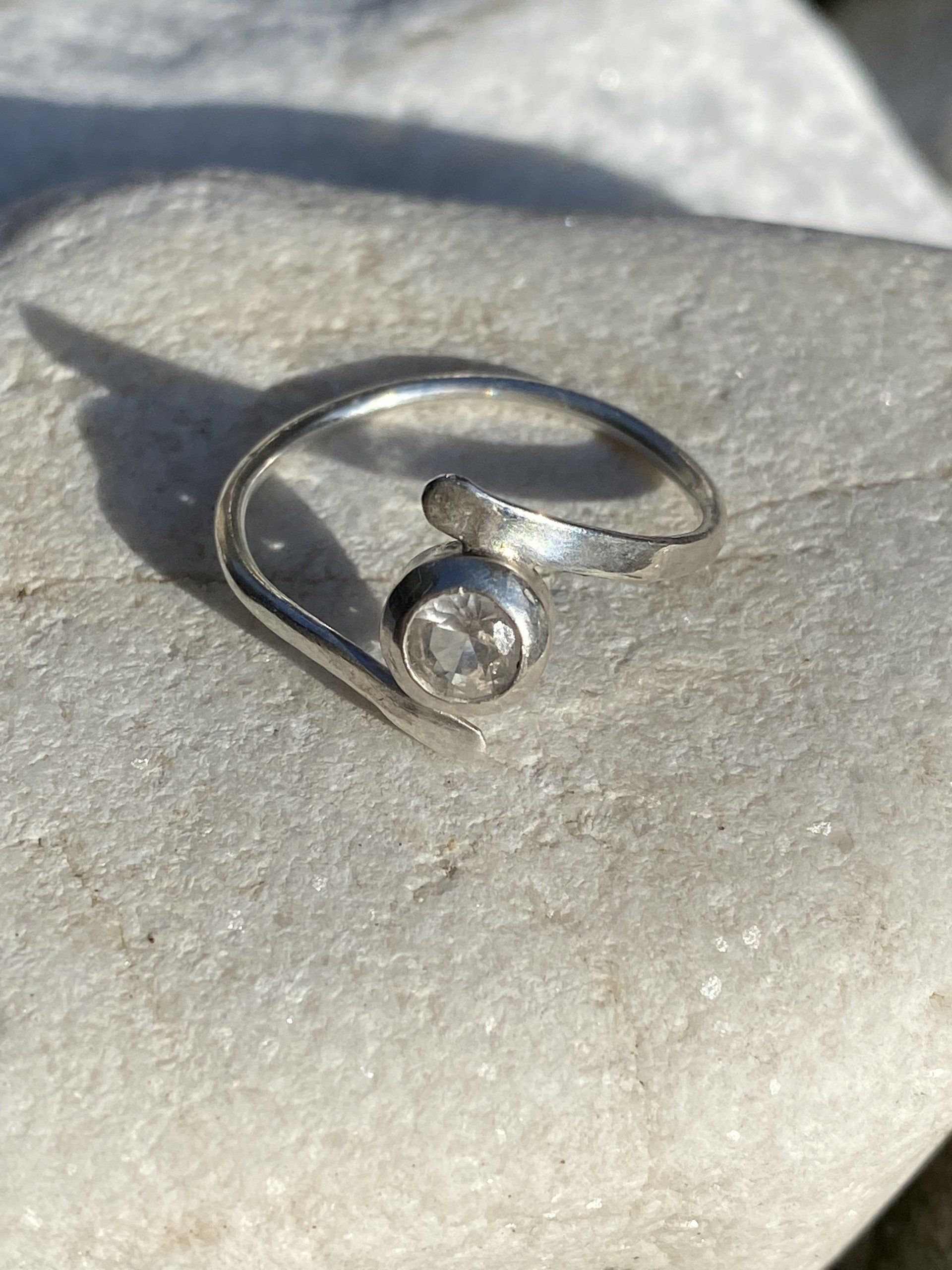Wave ring