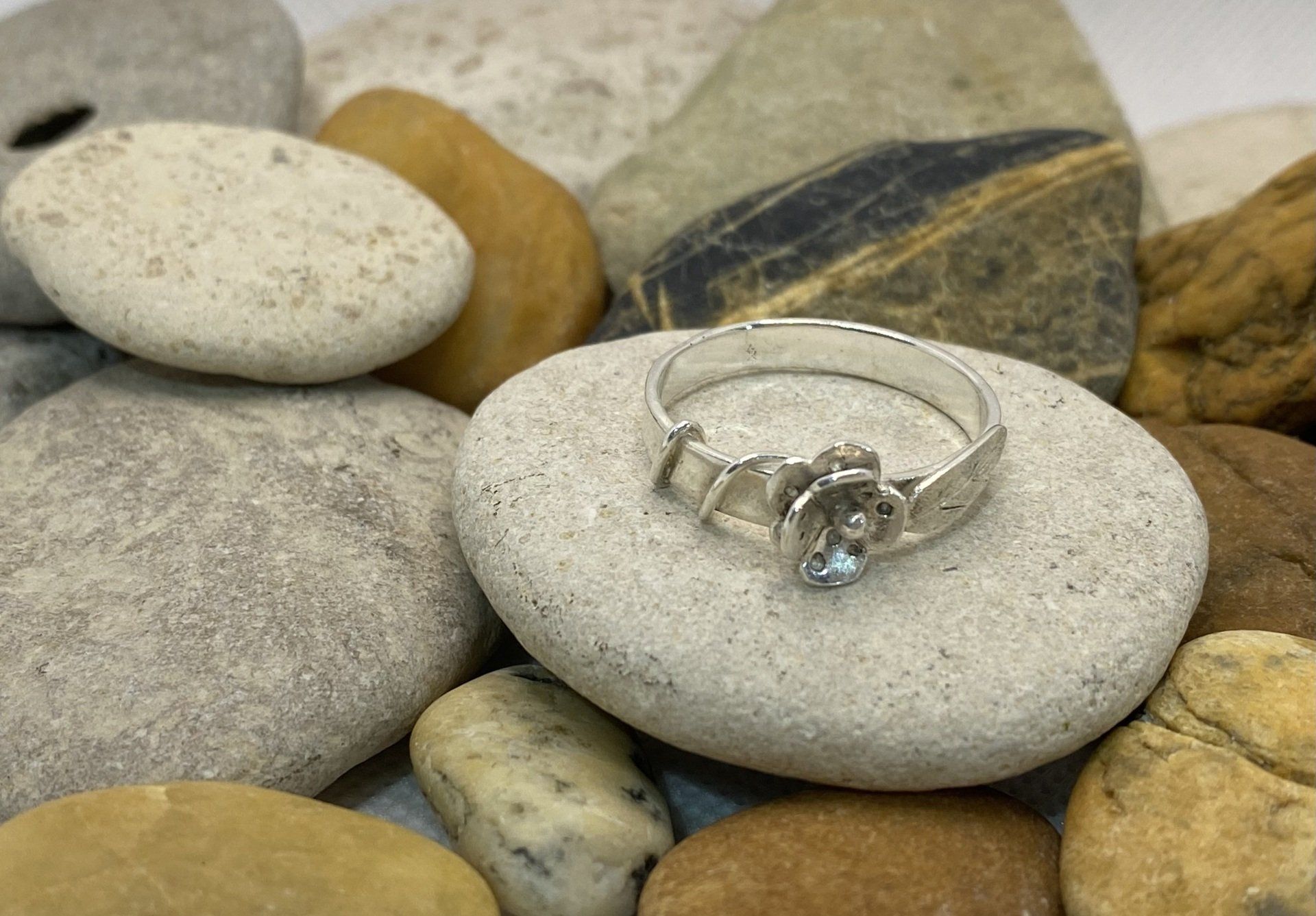 Bague fleur en argent