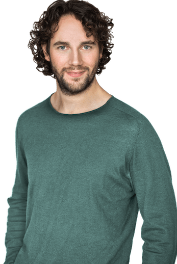 Foto von Alexander Dassel, der stehend von ventral zu sehen ist.