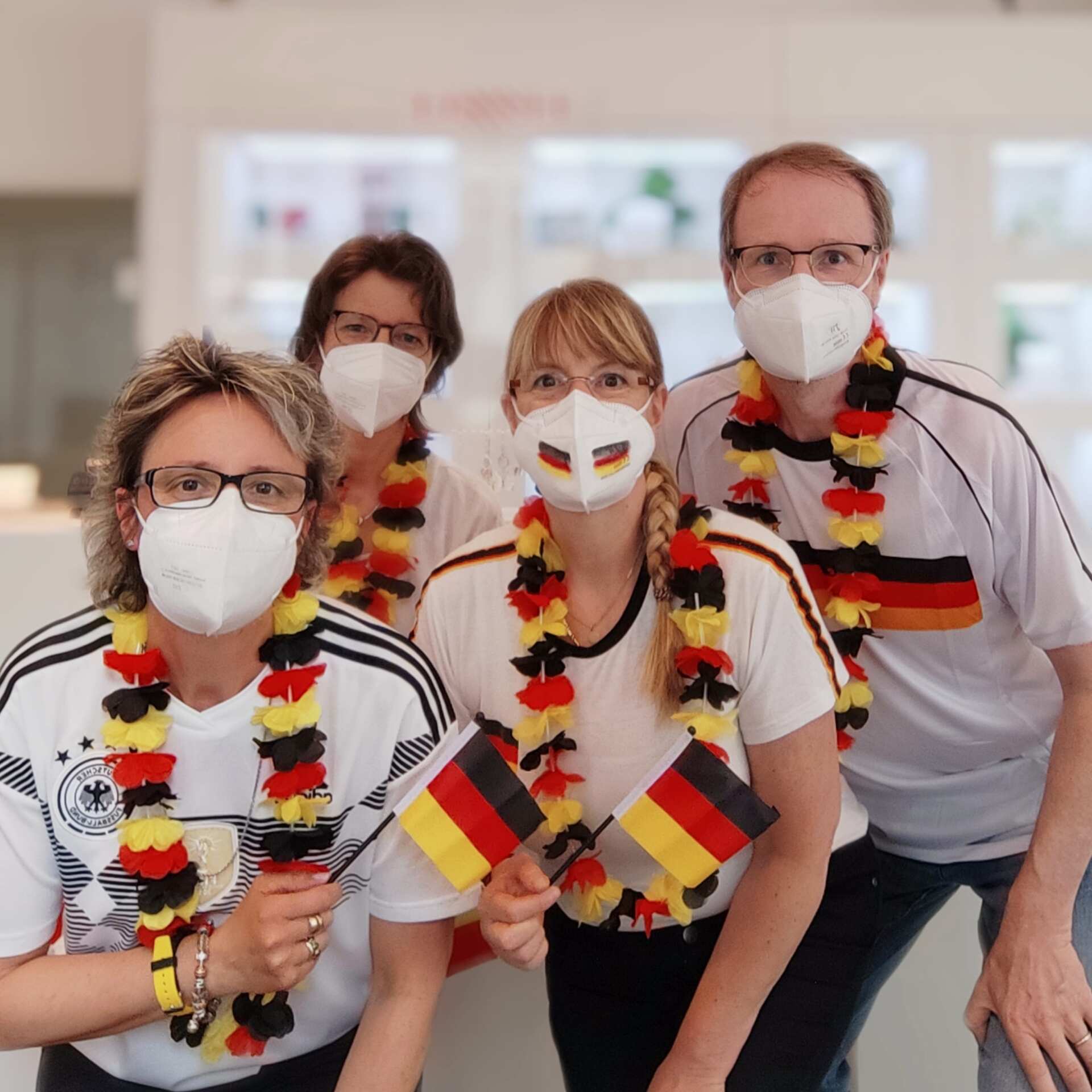 Das Team zur EM 2021 mit Masken