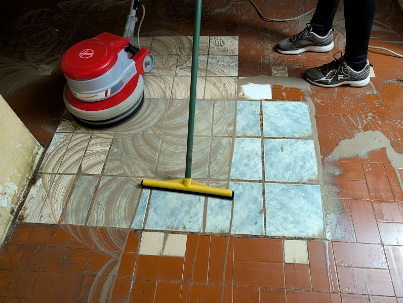 lavaggio pavimenti