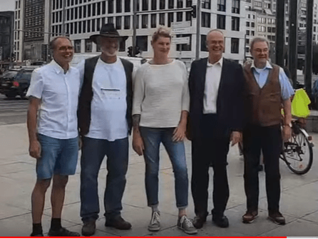 Fünf gemeinsame von den etablierten Parteien unabhängig Direktkandiaten am 1. August 2021 in Berlin
