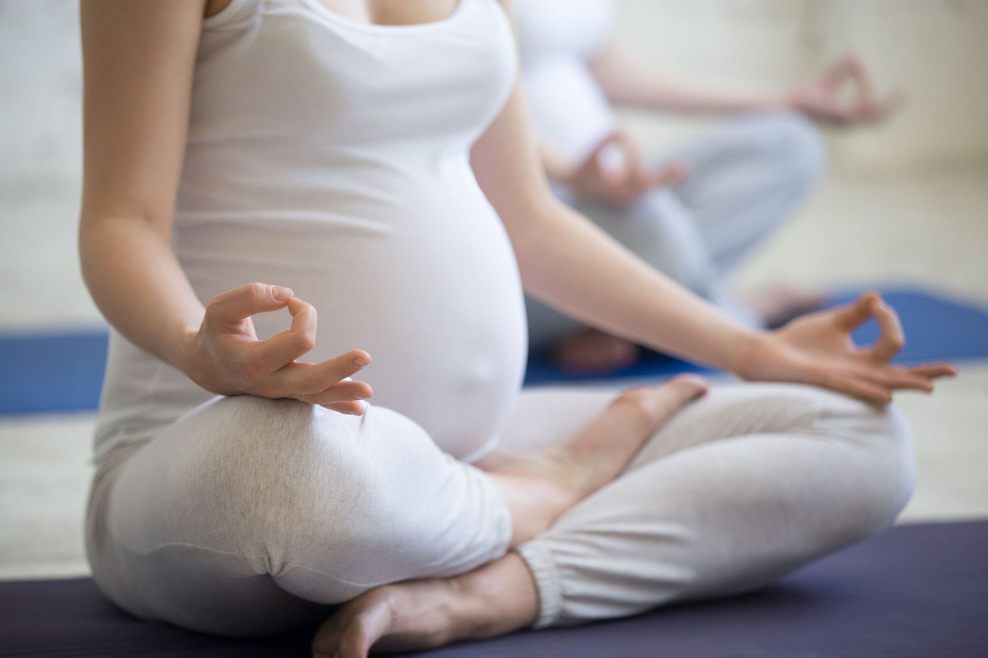 Entspannungsyoga und Meditation für Schwangere Entspannungsyoga und Meditation für Schwangere