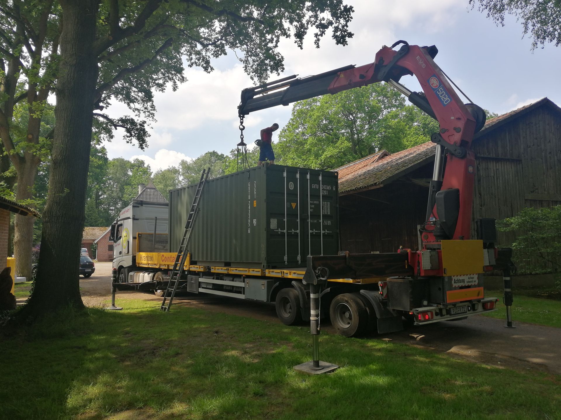 Hackschnitzel-Heizcontainer transport
