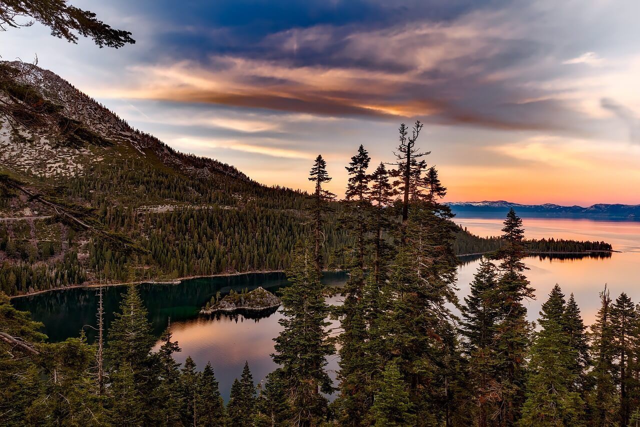 Beautiful laike in california