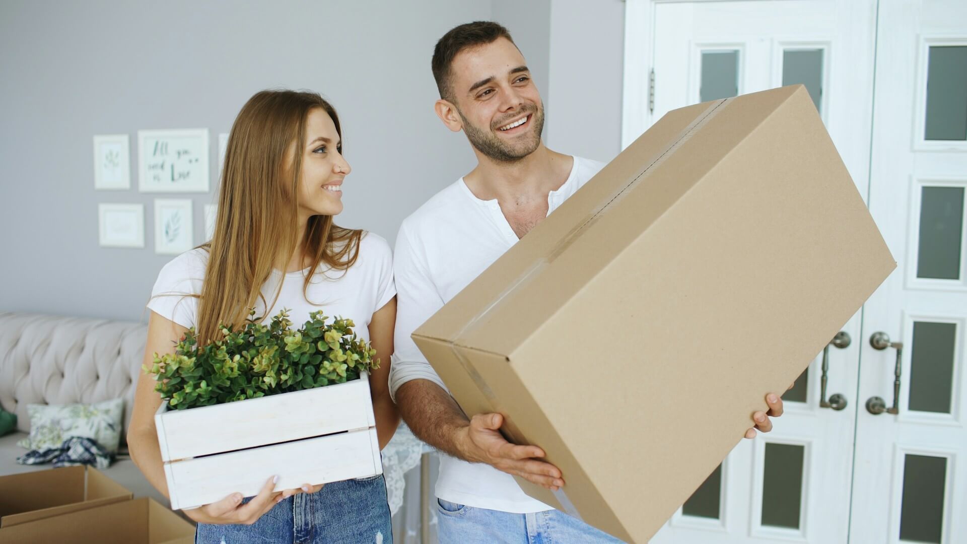 couples moving