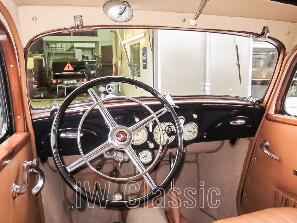 Mercedes Benz 170V Innenraum