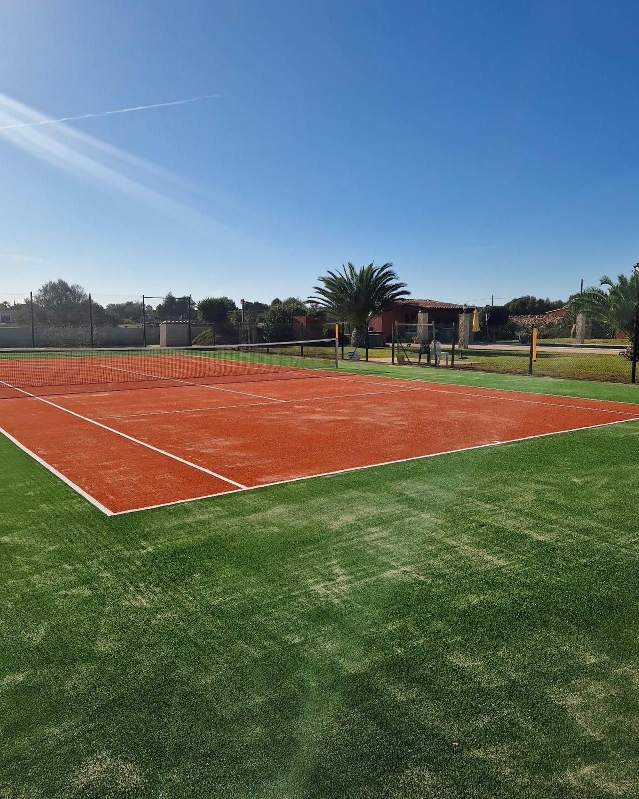 Pádel, tenis, fútbol, golf, etc. Césped artificial Baleares, césped artificial Mallorca, césped artificial deportivo, golf mallorca, tenis mallorca, pádel mallorca