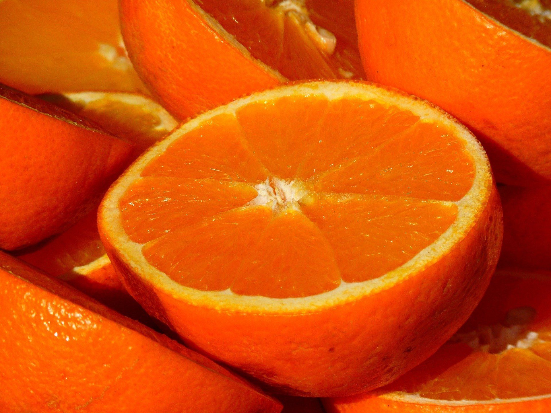 Natural Vitamin C Natural organic NOAH Vitamin C vs synthetic vitamin c