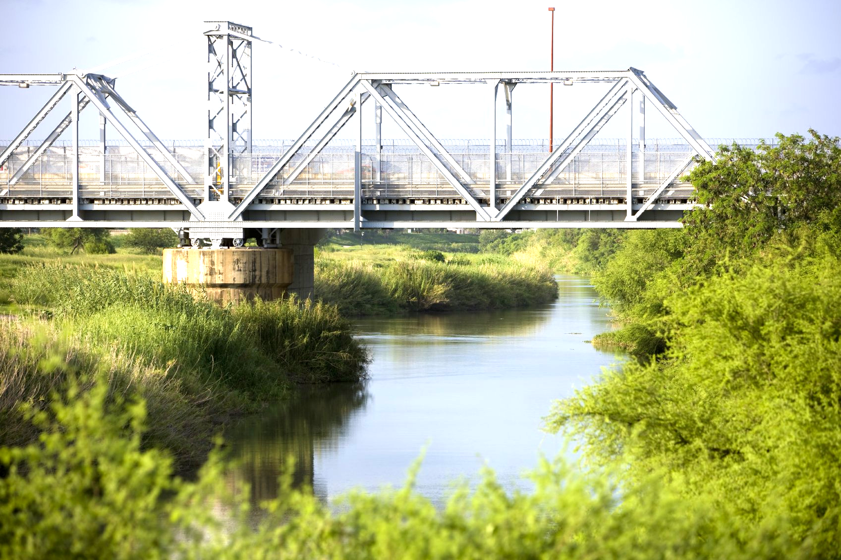 Sie benötigen punktuell Unterstützung zur Ergänzung Ihrer internen Kapazitäten und Know-Hows? Dann sprechen Sie uns an. Wir helfen Ihnen gerne. Sie benötigen punktuell Unterstützung zur Ergänzung Ihrer internen Kapazitäten und Know-Hows? Dann sprechen Sie uns an. Wir helfen Ihnen gerne.