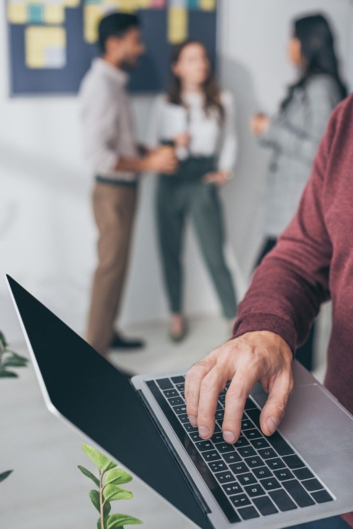 LogMeIn para acceso remoto en un escritorio de trabajo