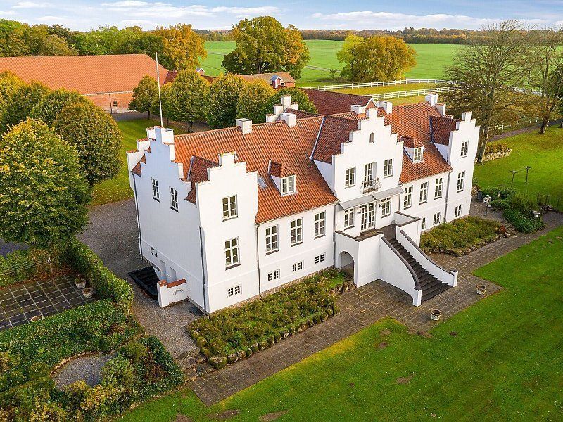 Exclusive country estate Frausinggaard (Denmark) Exclusive country estate Frausinggaard (Denmark)