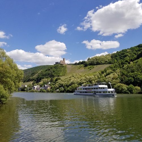 Weingut Beteiligung Mosel - Burg Landshut