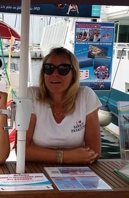 Le parachute ascensionnel est une activité sportive encadrée par un moniteur diplômé par Jeunesse et sports