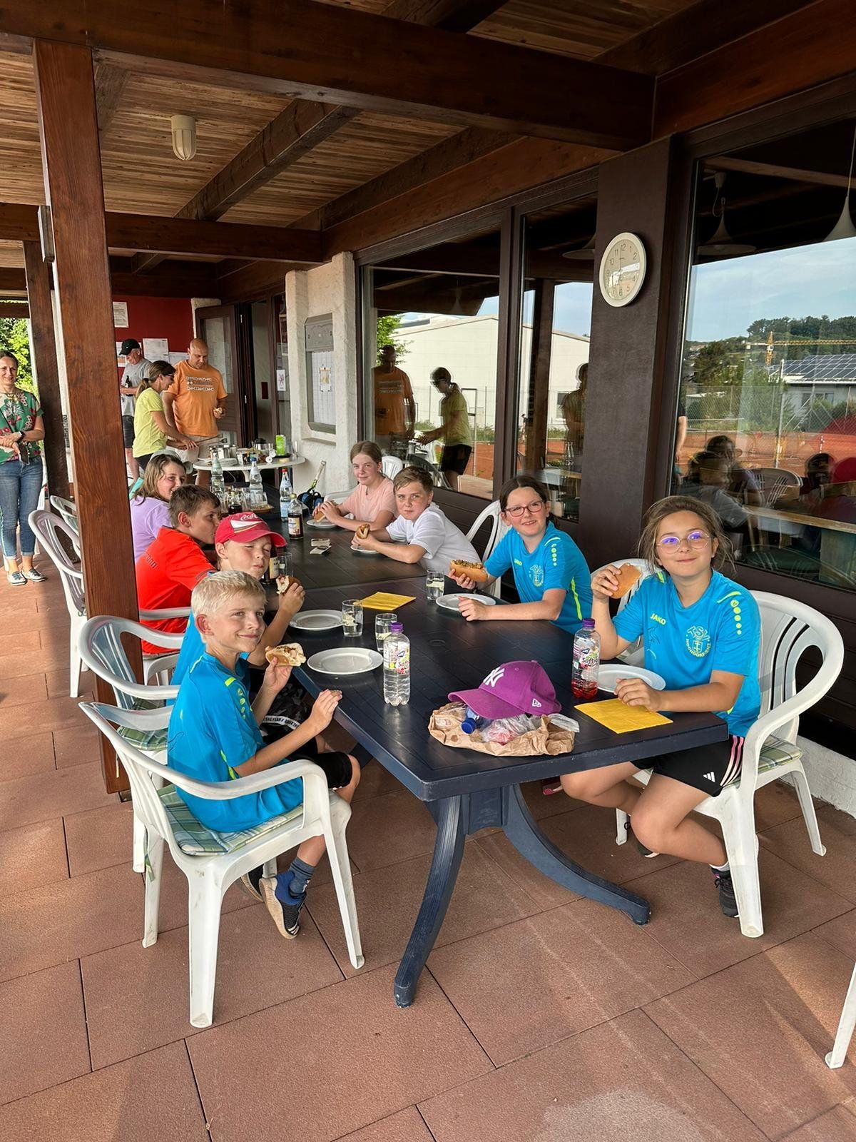 Gemeinsames Essen der U12 nach absolviertem Spieltag