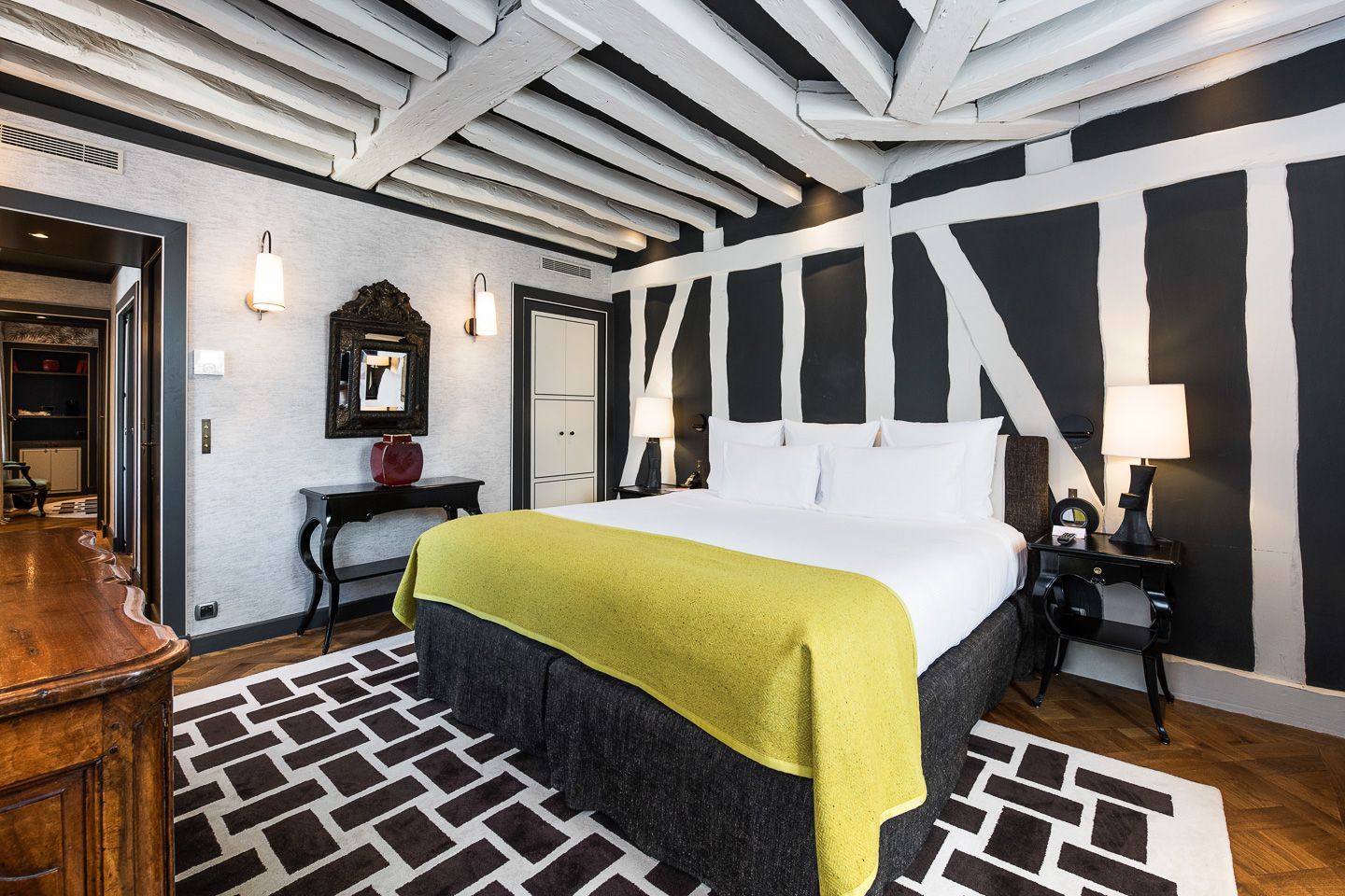 Le Pavillon de la Reine