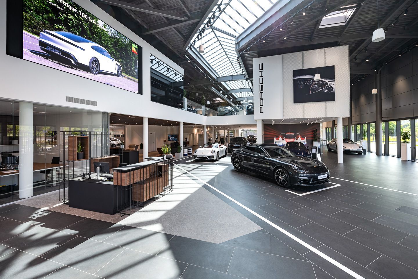 Concession Porsche - Velux France