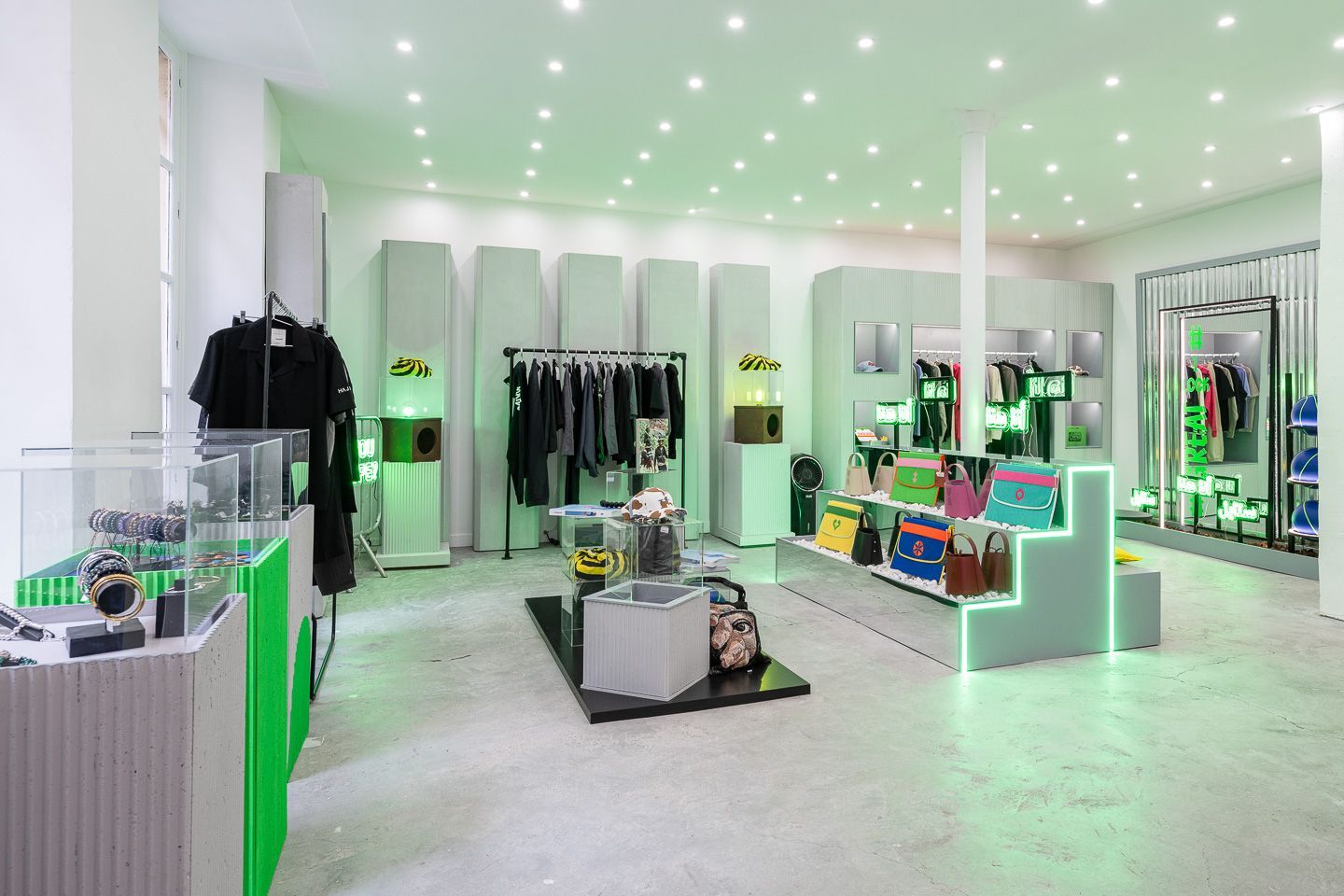 Emerge - Pop up store Paris